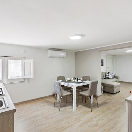 Villa Bellini Cosy Flat CTA Exteriör bild
