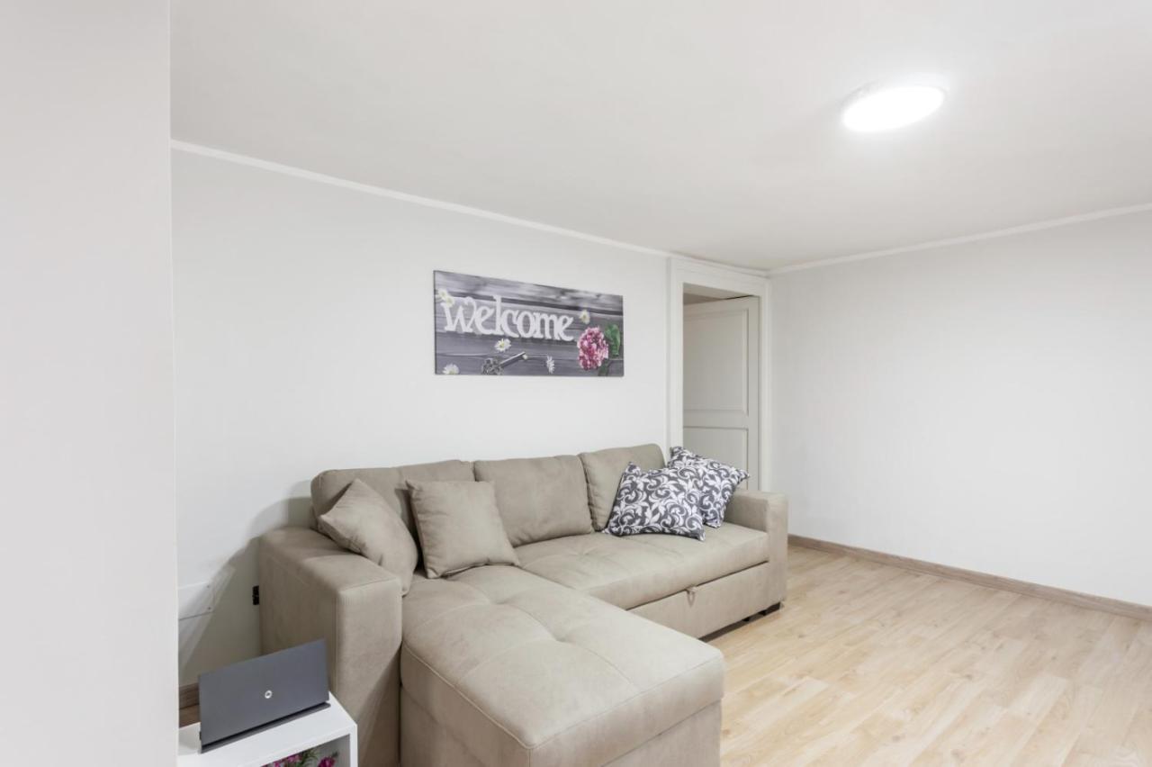 Villa Bellini Cosy Flat CTA Exteriör bild
